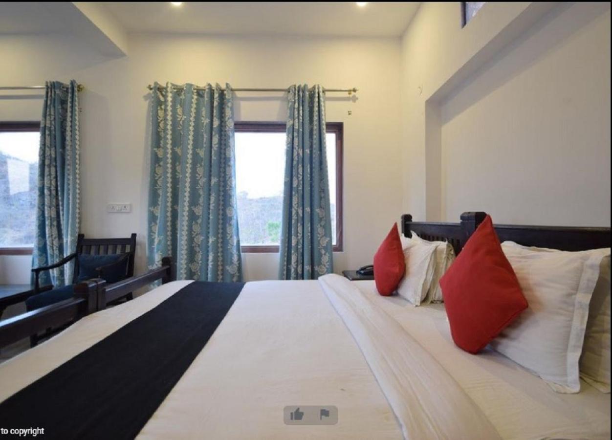 קומבלגרה The Sky Imperial Jungle Camp Resort מראה חיצוני תמונה