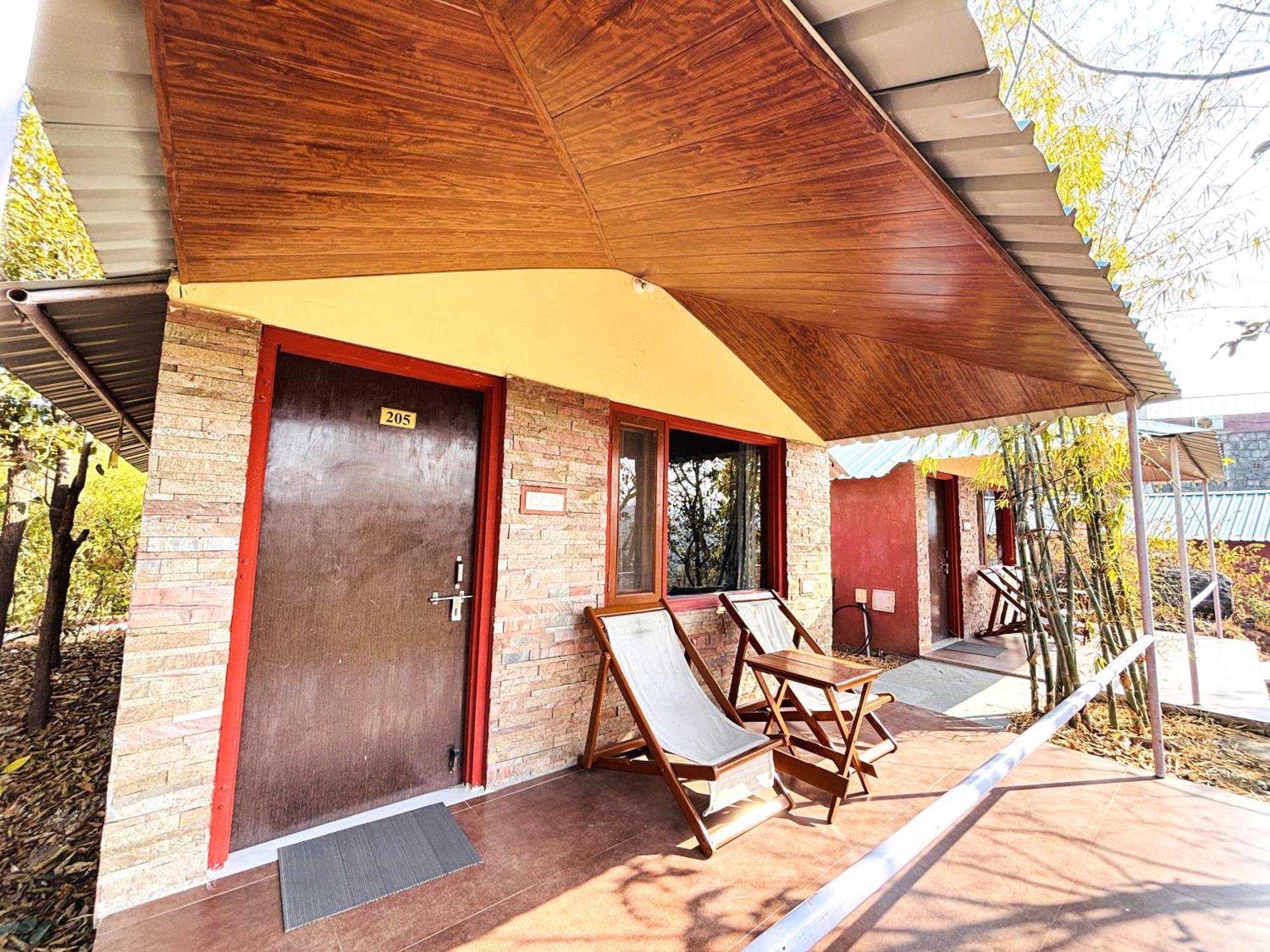 קומבלגרה The Sky Imperial Jungle Camp Resort מראה חיצוני תמונה